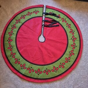 New Sears Roebuck & Co. Felted Quilted Back Large Christmas Tree Skirt 47"x48"